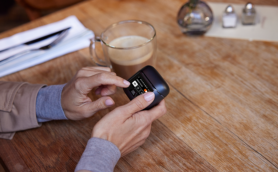 JBL Tour Pro 2 最上の機能性を実現するシームレスインテリジェンス - Image