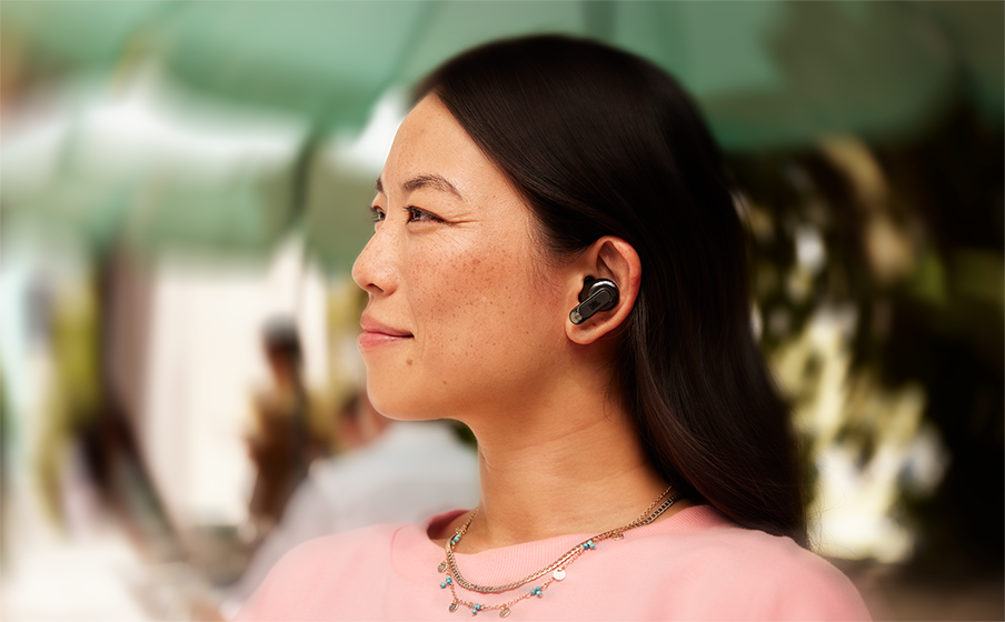 JBL Tour Pro 3 | スマート充電ケース™採用ノイズキャンセリング完全