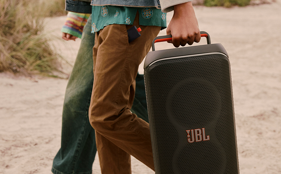 JBL Battery 200 デキるパーティのホストは、予備のバッテリーを用意しているもの - Image