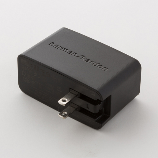 Harman Kardon ESQUIRE 3-Port USB AC power adapter - White - Hero image number null